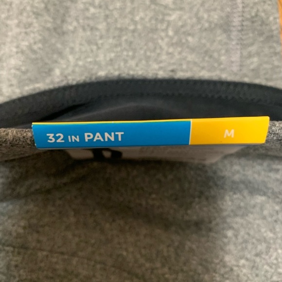 Marika Gray Shape Enhancing Flared Leggings Workout Pants Size M NWT - Picture 8 of 9